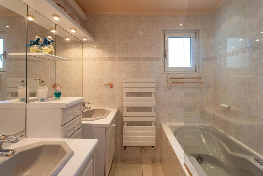דירות אנטיב A6- 2 Bdr Incredible Sea View - Ac, Garage & Terrace מראה חיצוני תמונה
